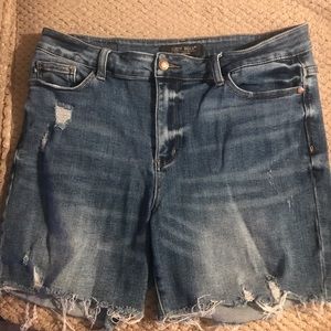 Judy Blue Los Angeles Denim Distressed Shorts XL